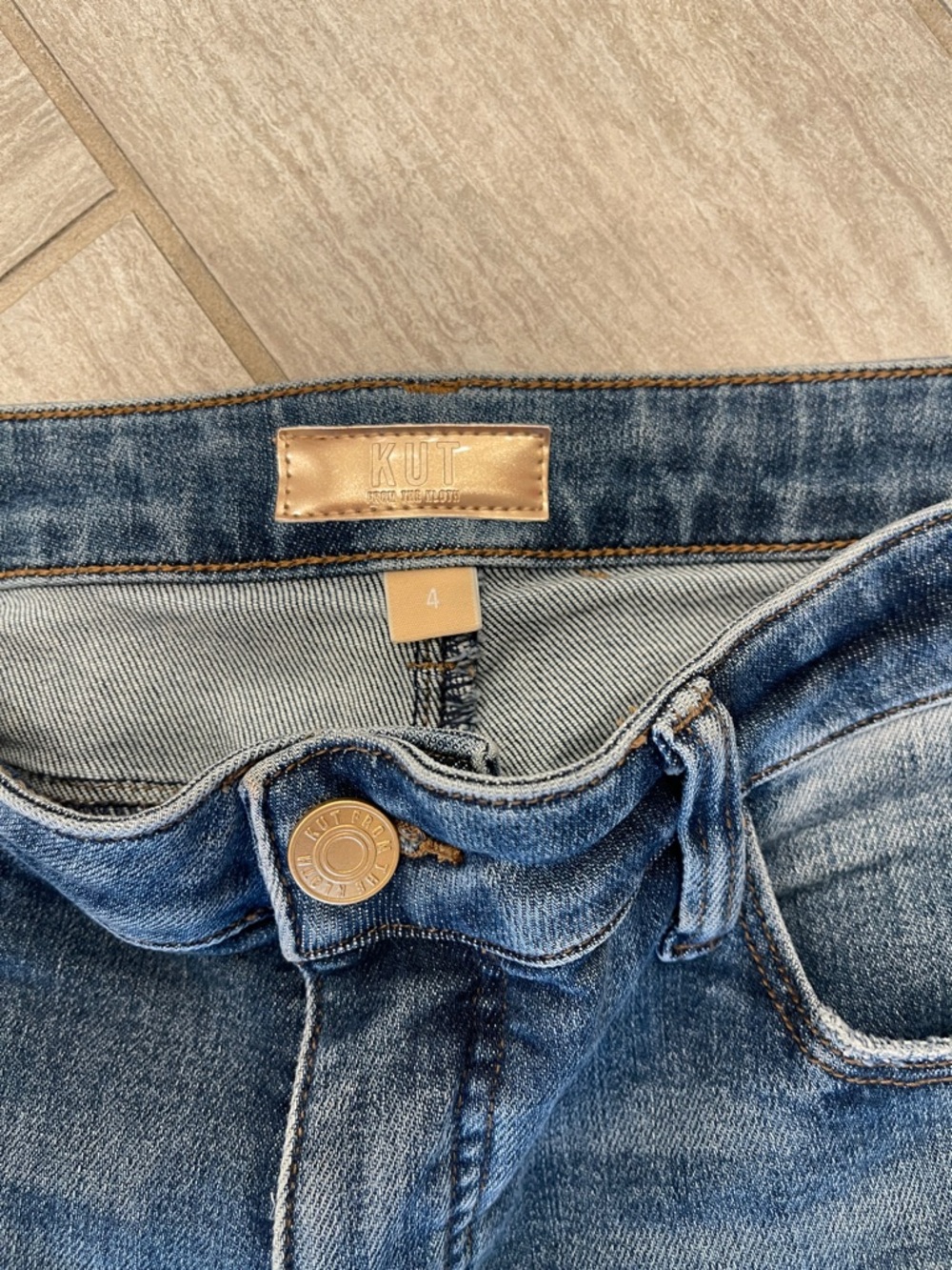 Kut from the Kloth Stella Fab Ab Flare Jeans - Picture 2 of 4